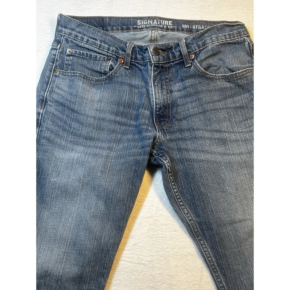 Levi 551 Mens Jeans Size 32x34 (actual‎ 32x33) Signature Straight Leg Cotton